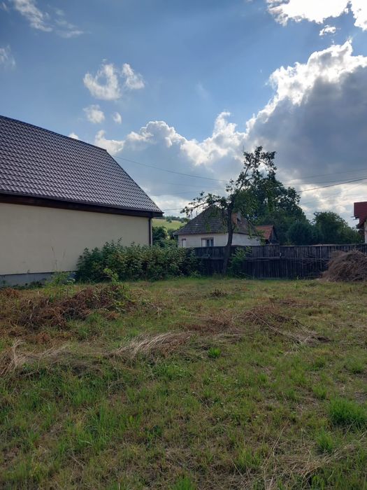 Casă cu teren 921 mp în Tărlungeni, Brașov | Lângă pădure | Utilități