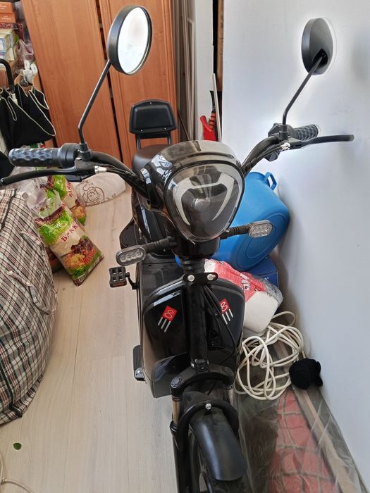 Электроскутер SK8