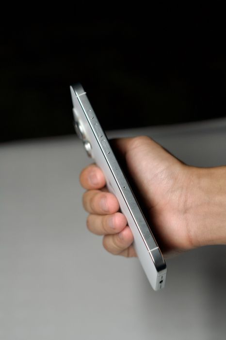 iPhone 16 pro max white