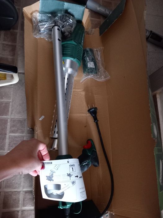 Уред за плевене с горещ въздух PARKSIDE PUV 2000 B1