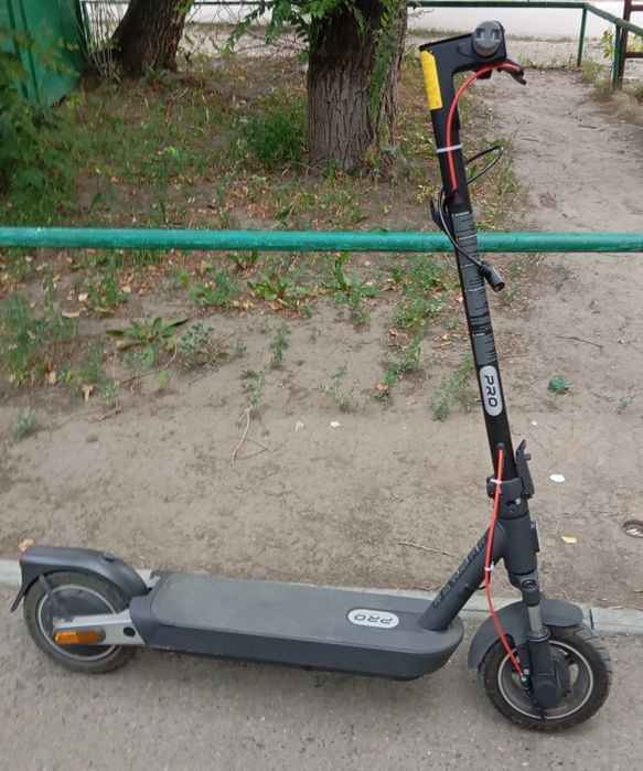 Продам электросамокат