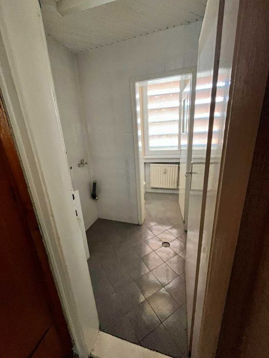 Тристаен апартамент в Центъра на Сливен - 113 кв. м - снимка 4