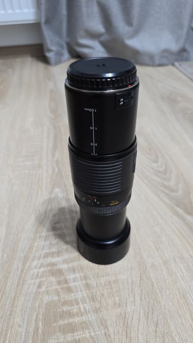 DSLR Canon EOS 1000D