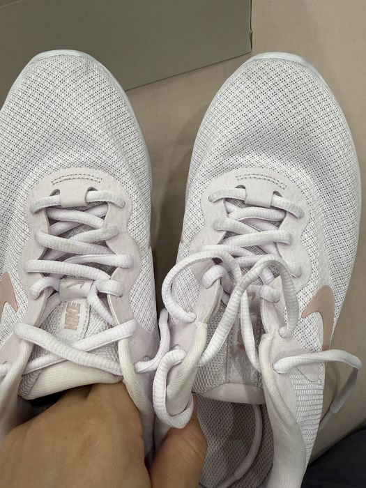 Кроссовки Nike размер 39