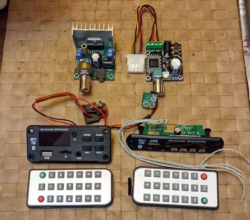 Vând echipamente Bluetooth Audio
