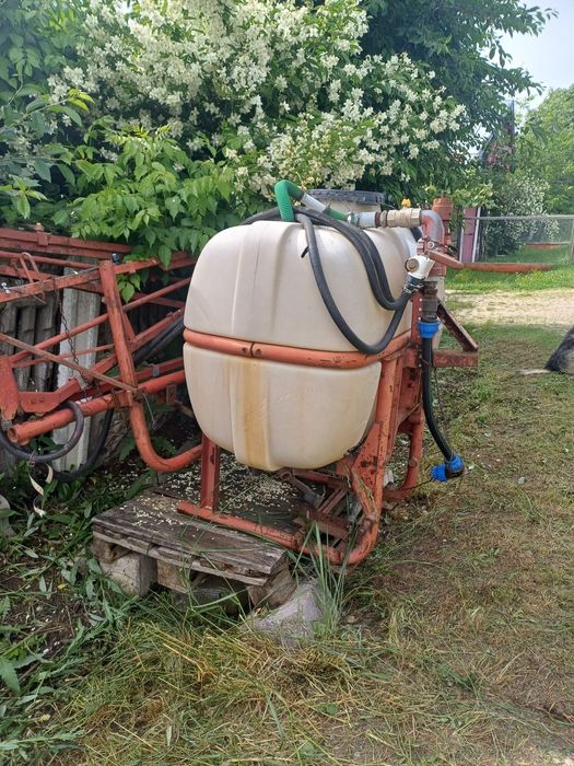 Vand utilaje pentru tractor