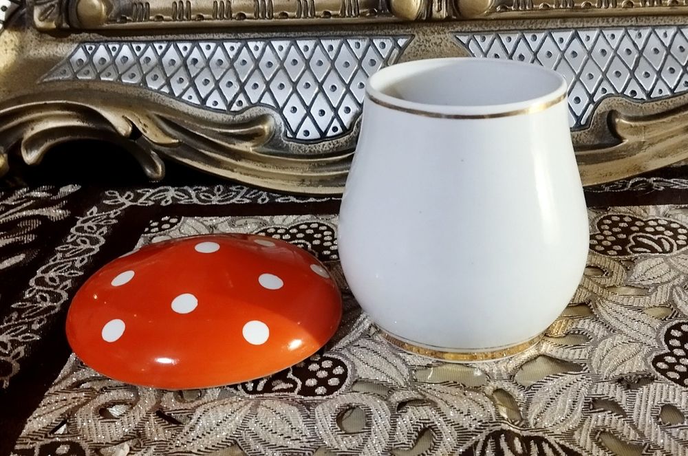 Грибок сахарница редкая