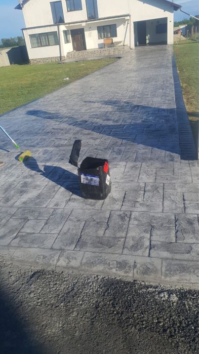 Beton amprentat, maturat, elicopterizat