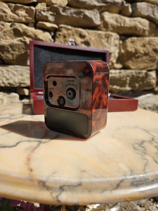 SEIKO часовник будилник