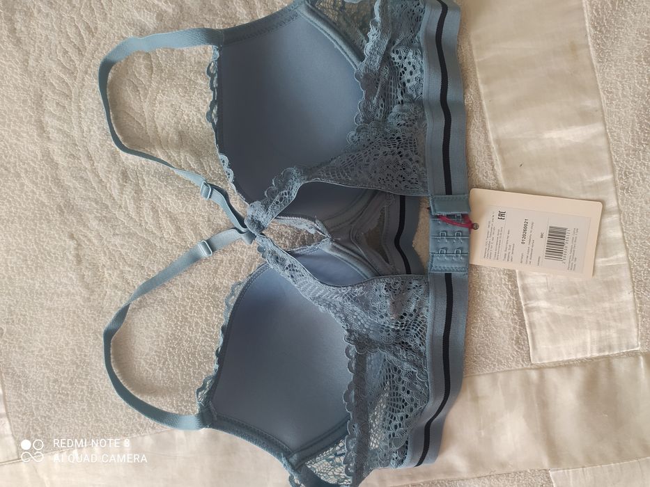 Продам купальники и бюстгальтер