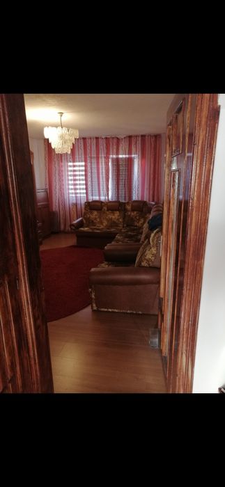 Vand 5 uși de apartament