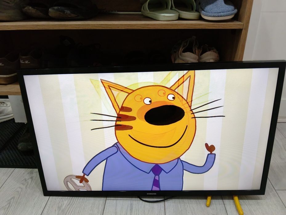 Продам телевизор Samsung smart tv
