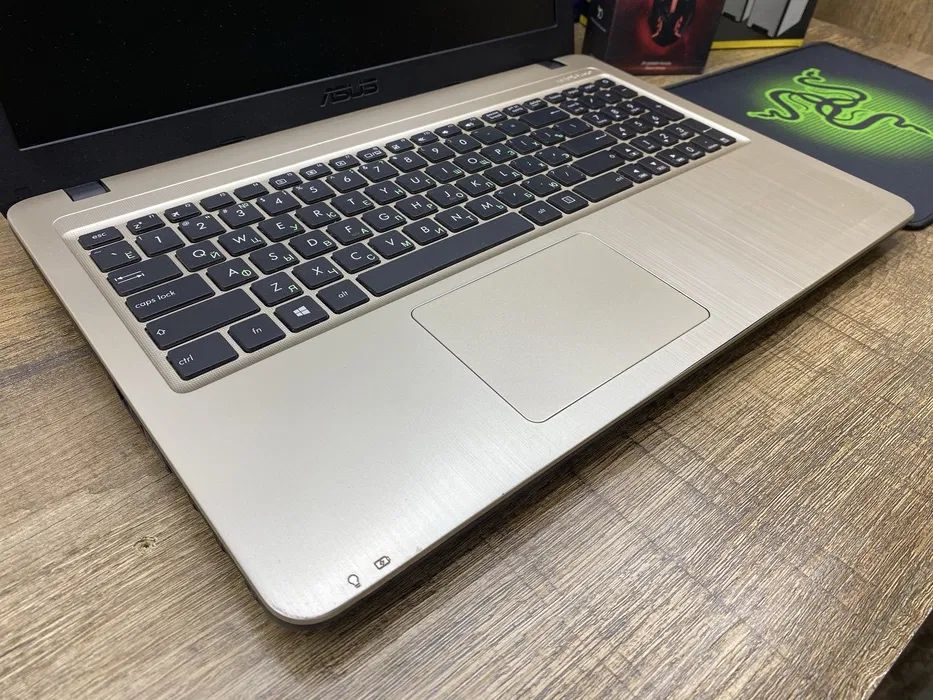 Продам Ноутбук ASUS