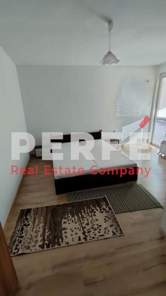 Дава се под наем Двустаен апартамент в Бургас, Център - 67 кв.м за 382.5 € - Снимка #5