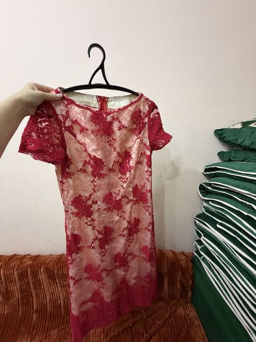 Продам платья в отличном состоянии!!!