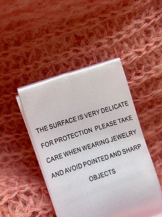 Munthe топъл мек светло роза пуловер