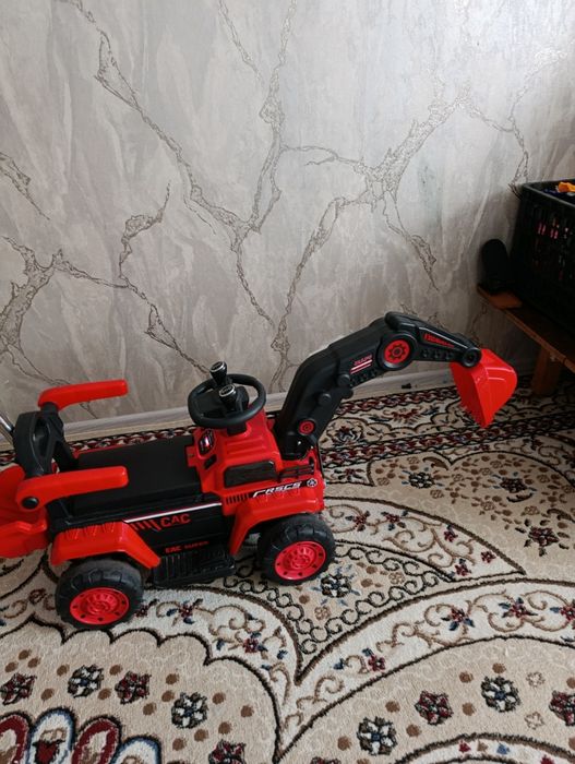 Экскаватор детский