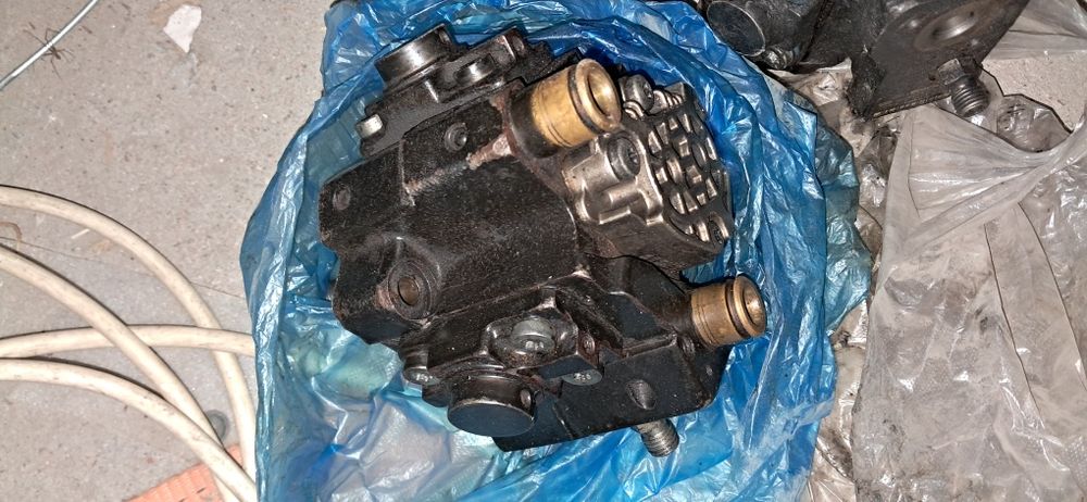 Запчасти двигателя Hyundai Avante D4FB,D4FA