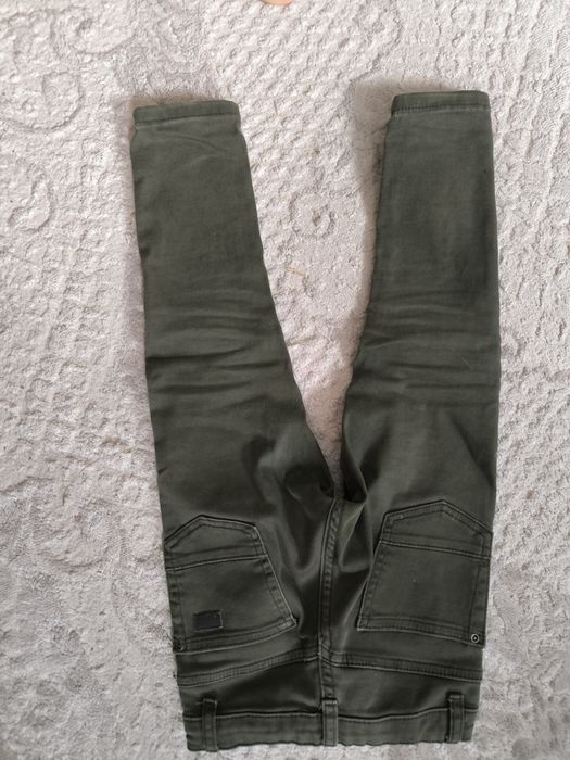 Продам джинсы для мальчика 4-6 лет