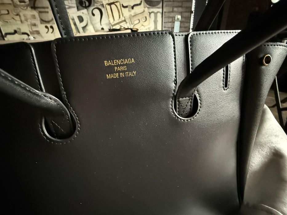 Balenciaga Carry all Bel Air естествена кожа