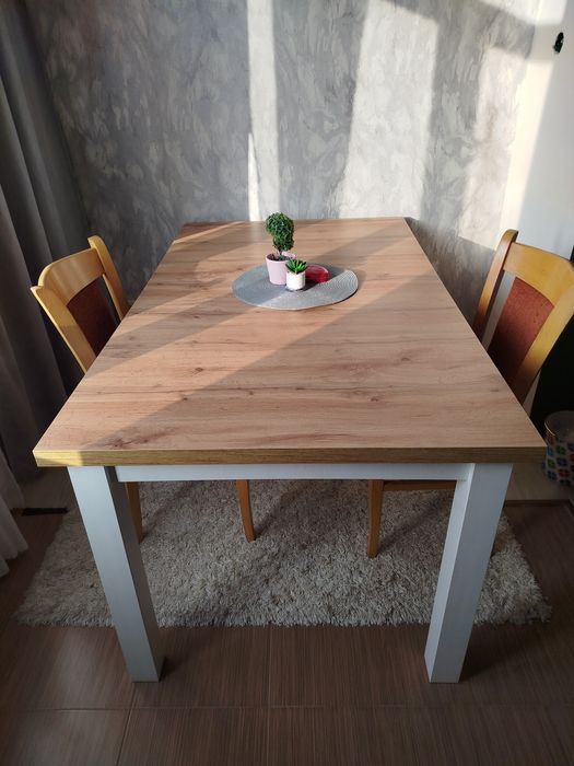 Трапезна маса разтегателна