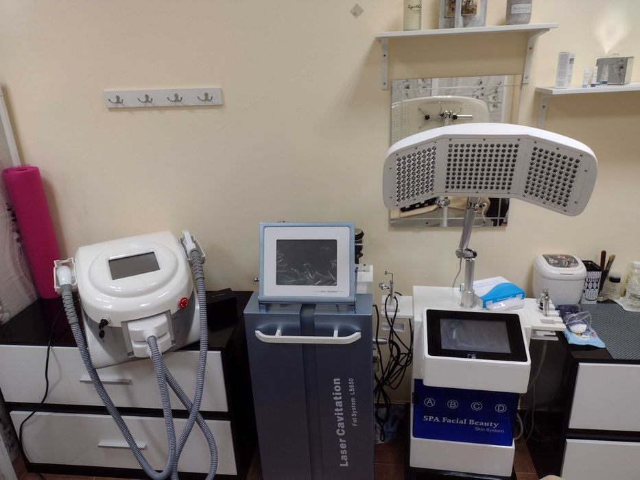 Козметична машина.Кавитация,Липолазер,RF,Вакум