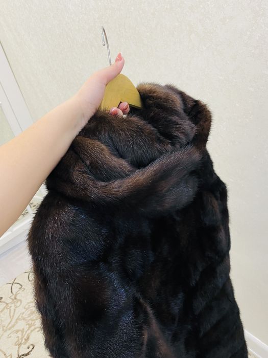 Норковая шуба сатылады!