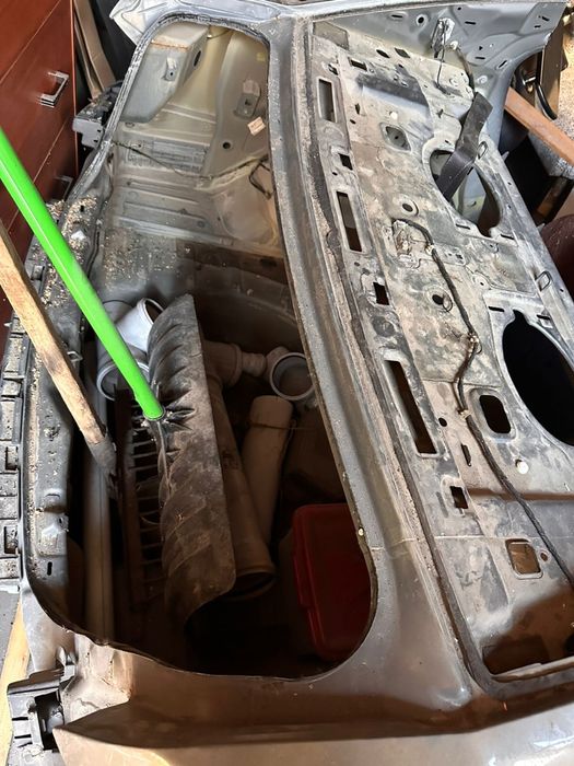 Продам машину в аварийном состоянии