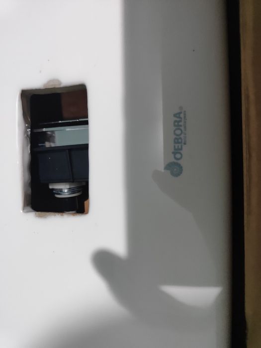 Продаются крышки от унитаза в идеальном состоянии новые