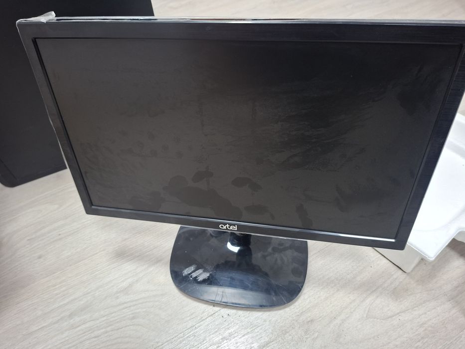 Manitor Led 19" Artel Ekran sotiladi