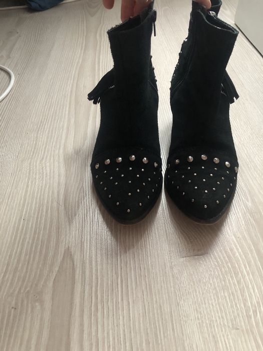 Botine piele întoarsă