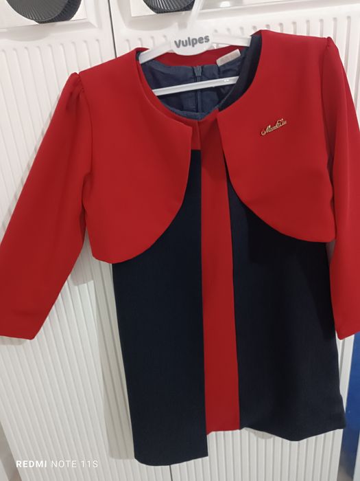 Продам детские платья