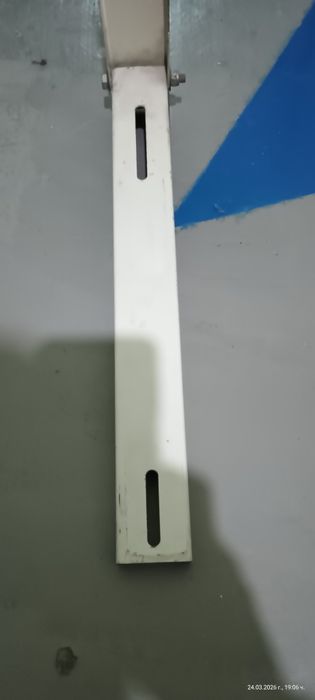 Продавам стойки за климатик