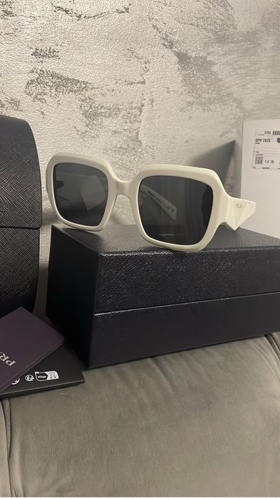 Ochelari Prada Noi