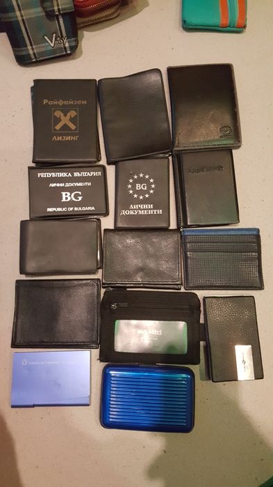 Продавам портфейли