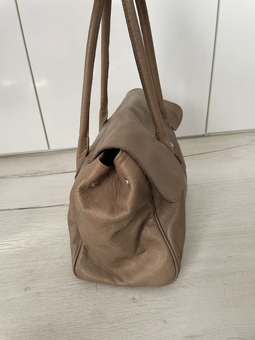 Бежова чанта естествена кожа