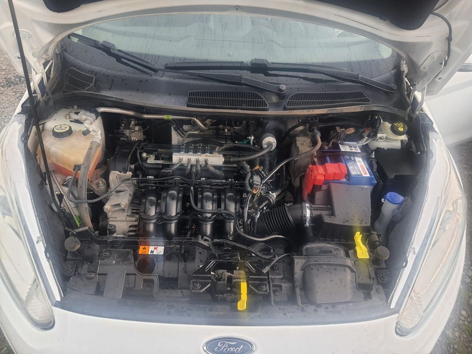 Тойота Корола Версо за части