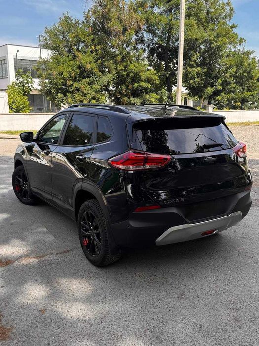 Tracker redline 2024-25