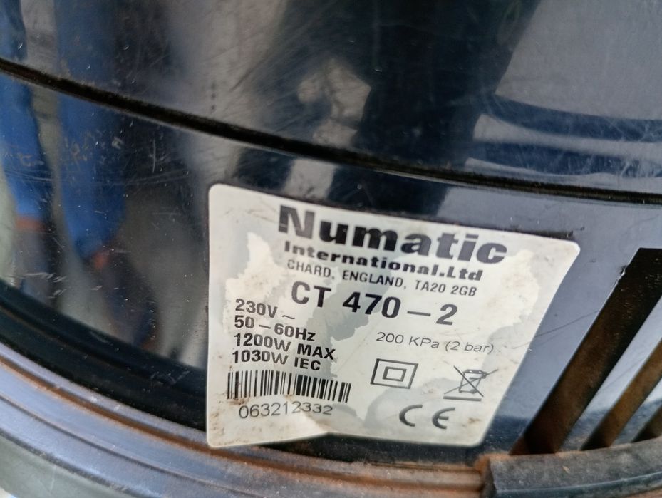 Aspirator injecție extracție Numatic