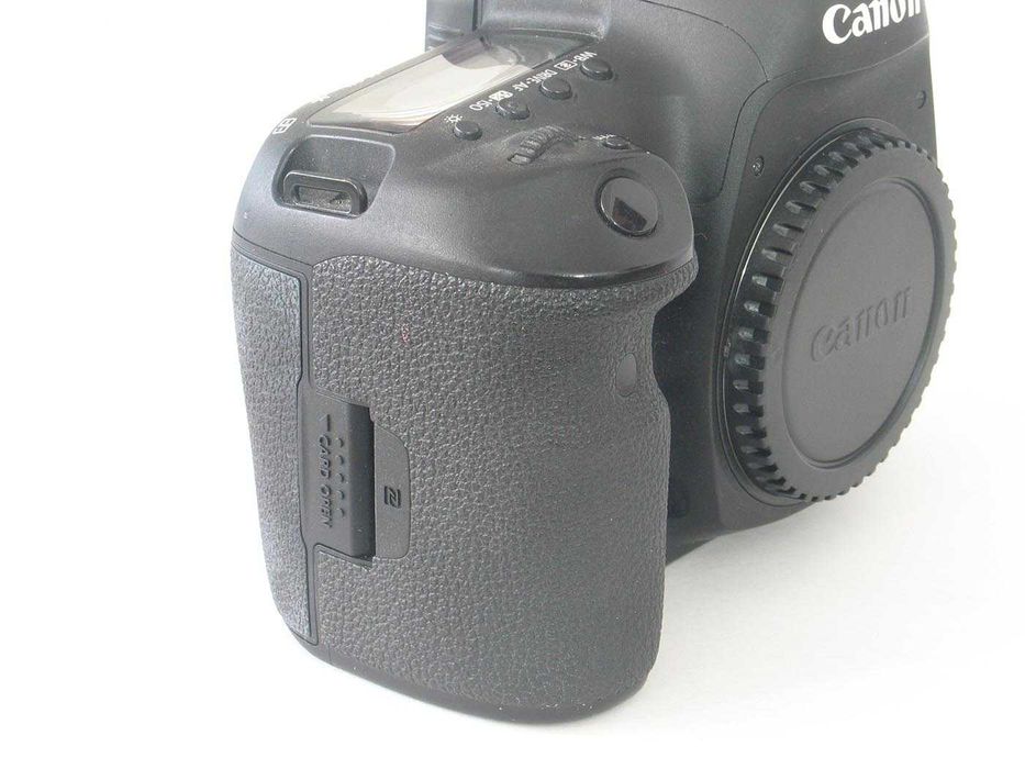 Camera foto Canon 5D Mark IV, curea, baterie