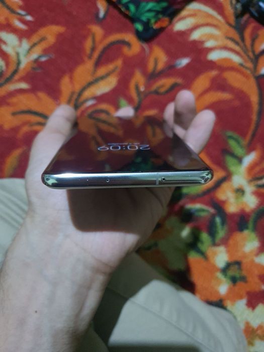 Samsung s 10/5g yangi