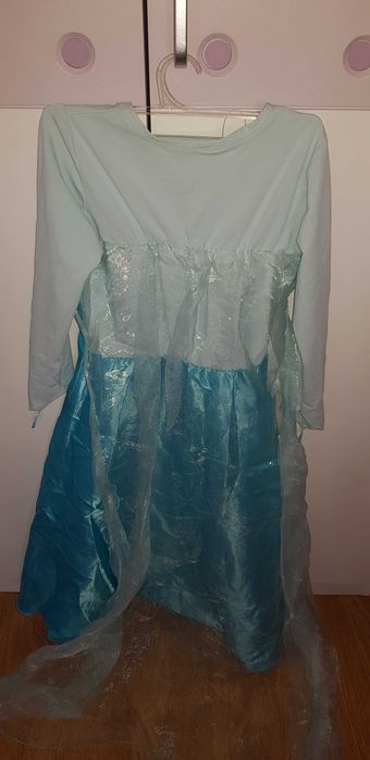 Рокля на  Елза  шита по поръчка