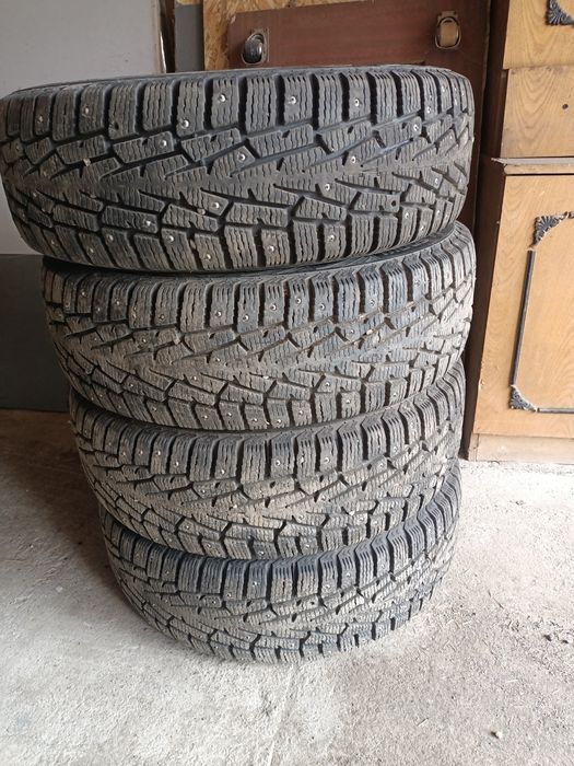 Продам зимние шины