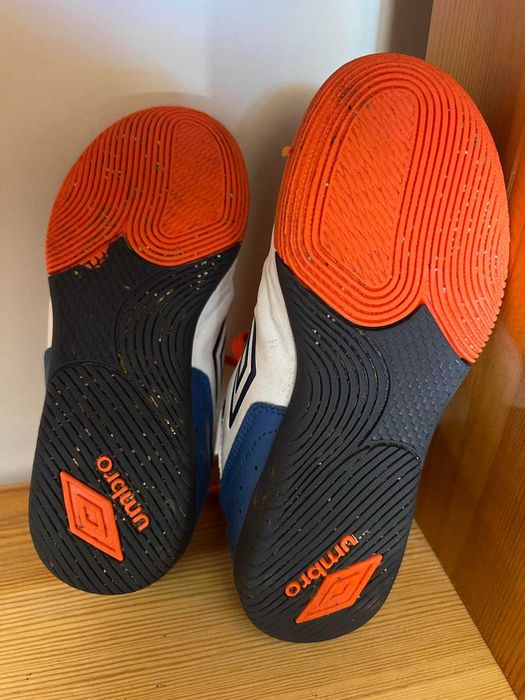 Детски Футболни Обувки "Umbro" 32 номер