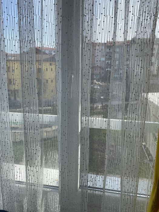 Красиво бяло перде