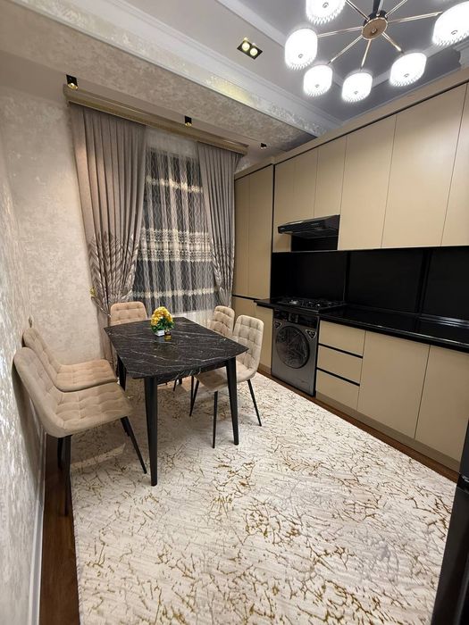 Uzimizni uyimiz 3 xonalik 80kv tuliq jihozlangan latico  imranbuilding