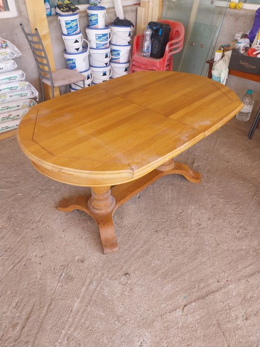 Masa de lemn masiv cu scaune