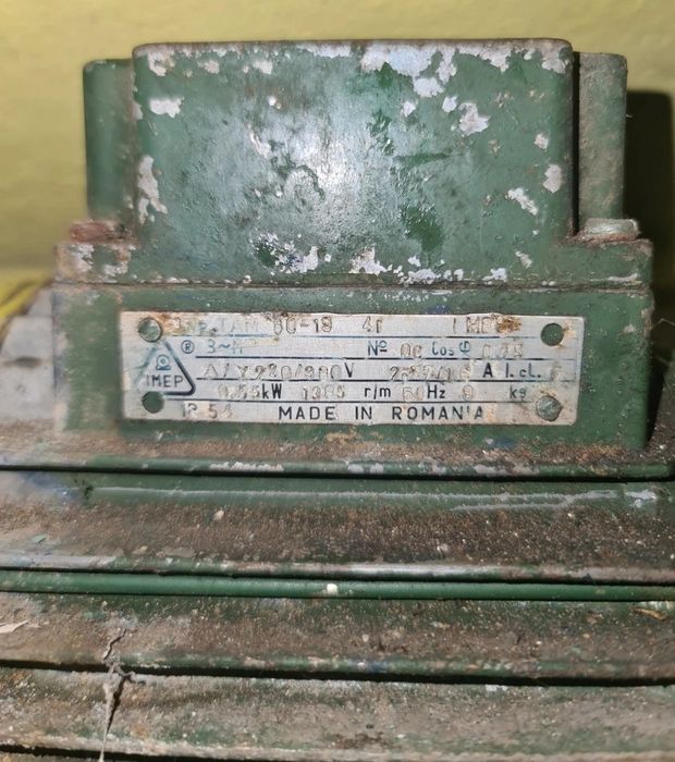 Motor asincron trifazat