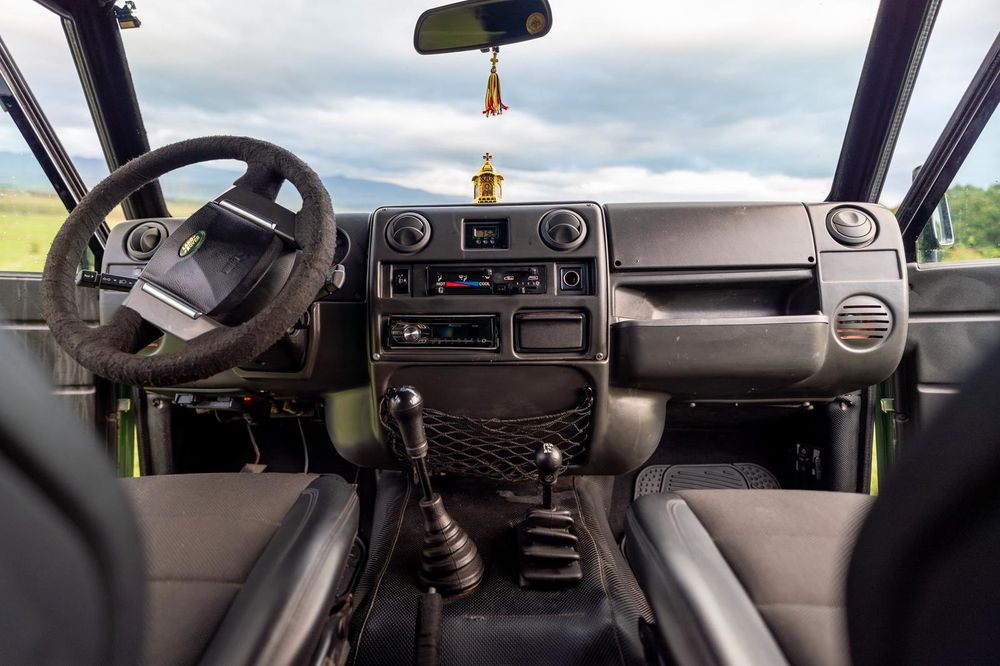 Defender Santana  4x4 2.8 TDI 2005 Autoutilitara A.C