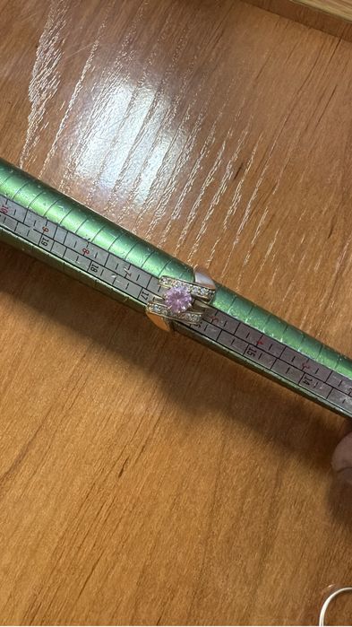 Золотое кольцо 16.5 размер 585 проба